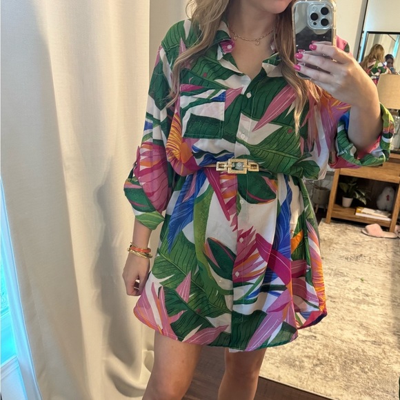 Elegant Gold Belt with Square Buckle - Picture 5 of 6